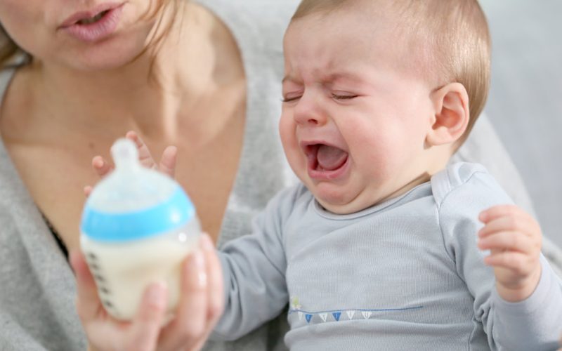baby refusing to drink from a bottle