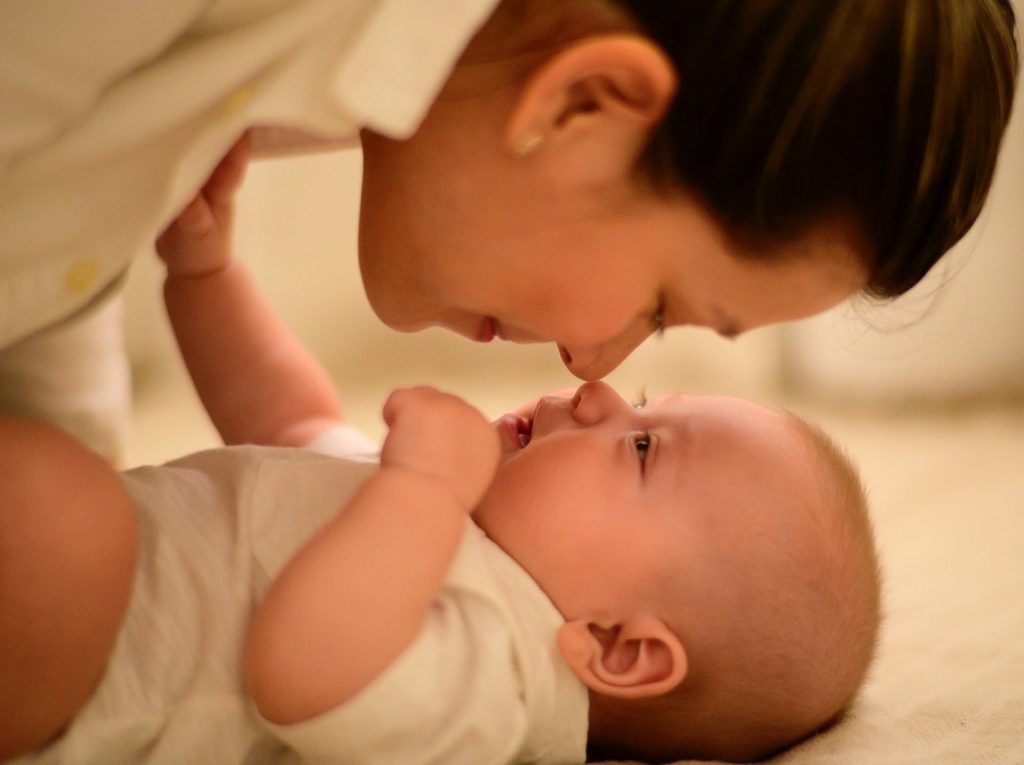 mom nose to nose with her baby