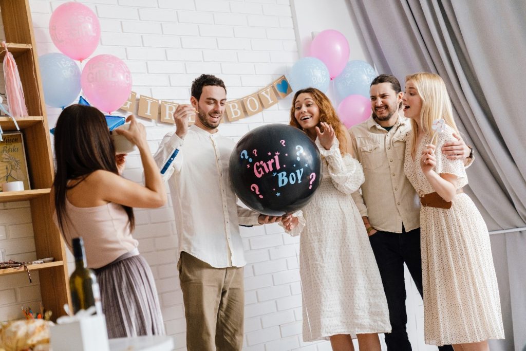 gender reveal balloon pop