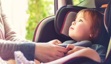 baby looking at mom while in the car seat