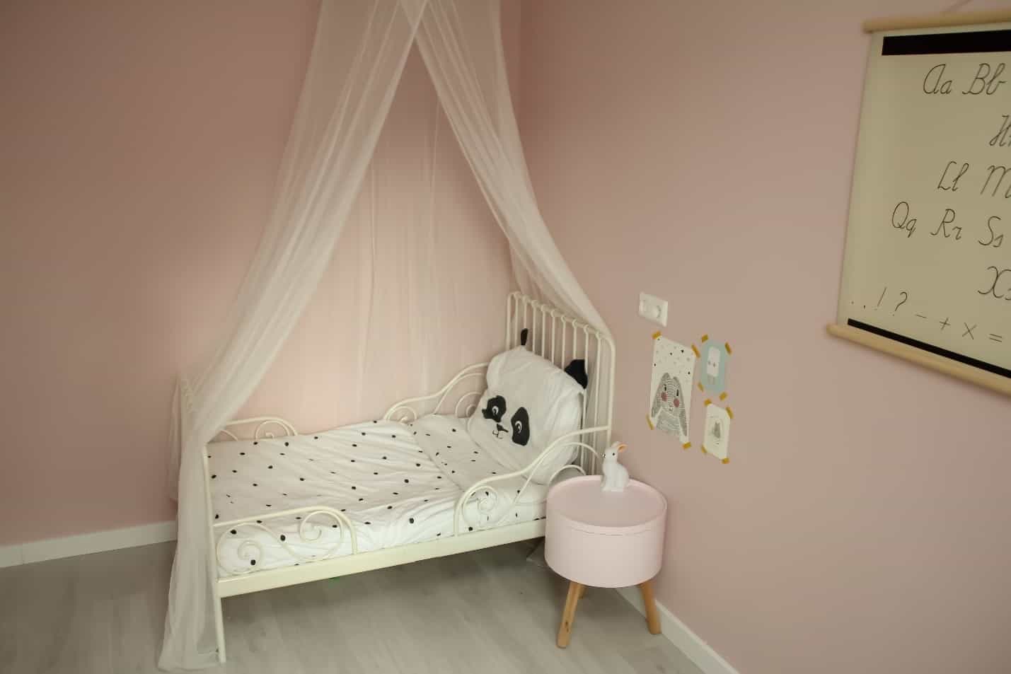 Toddler Bed vs. Twin Bed Differences & Transitioning