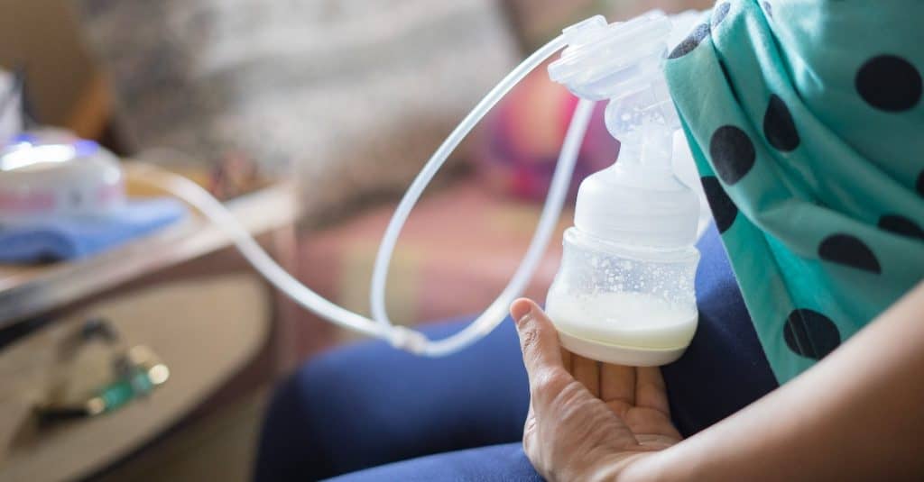 automatic breast pump