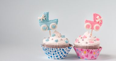 baby shower cupcakes