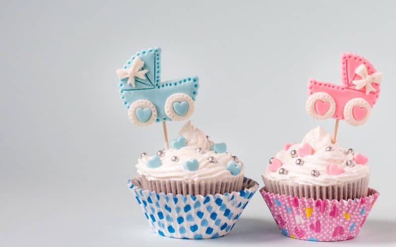 baby shower cupcakes