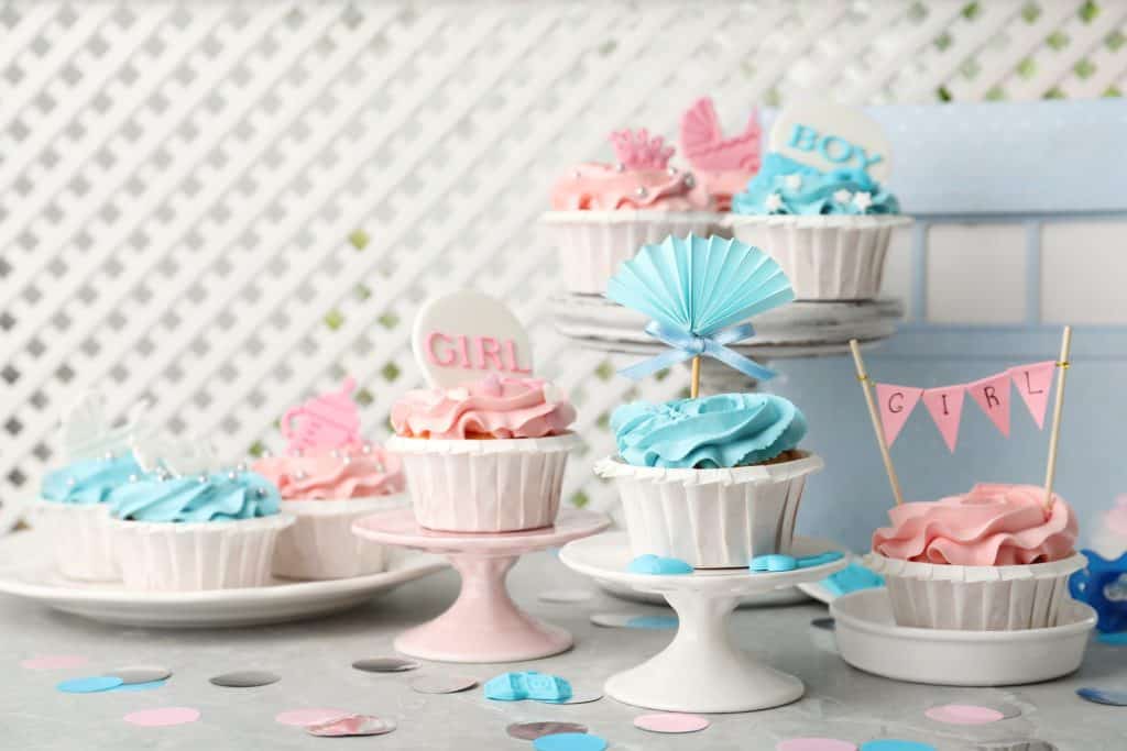 gender reveal cupcakes