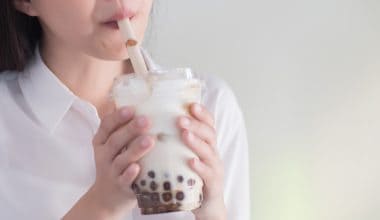 woman drinking bubble milk tea