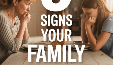 Signs of unhealthy family bonds: emotional disconnect between mother and daughter at dinner.