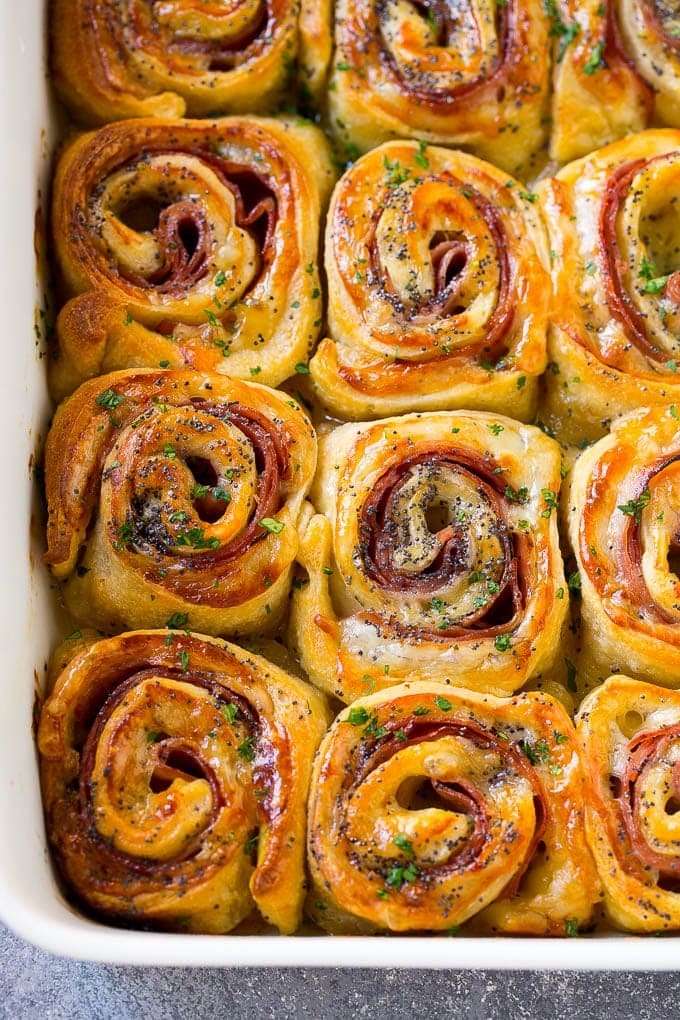 ham-and-cheese-pinwheels Crunchy and Gooey Ham and Cheese Pinwheels