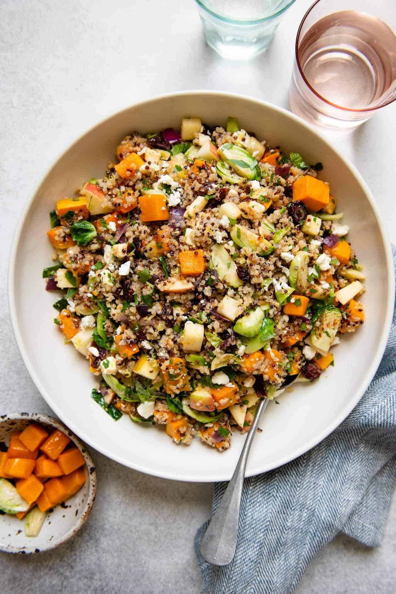 fall-harvest-quinoa-salad Fall harvest quinoa salad served in a plate.