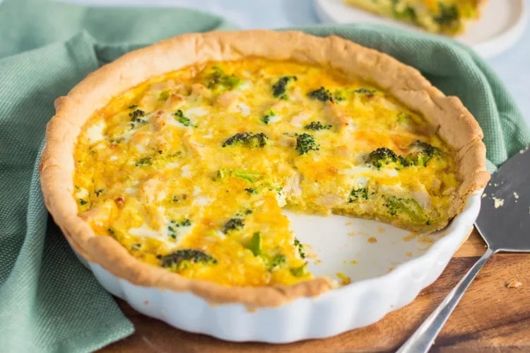 Turkey and broccoli quiche in a casserole dish.