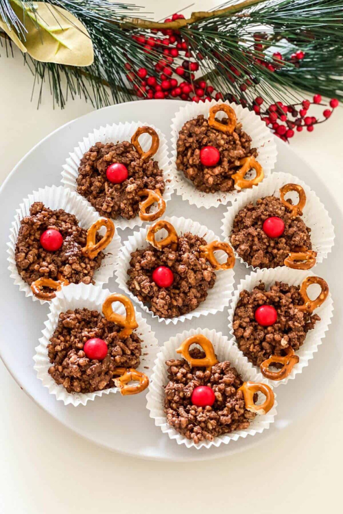 Chocolate Reindeer Crackles