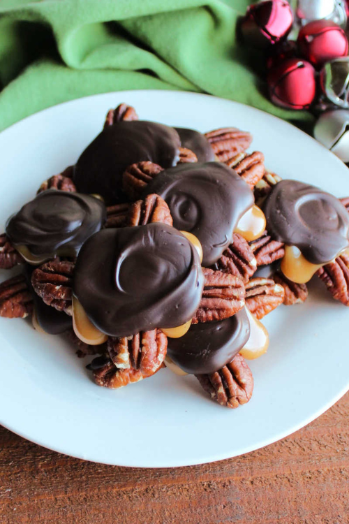 Homemade Turtles Candy