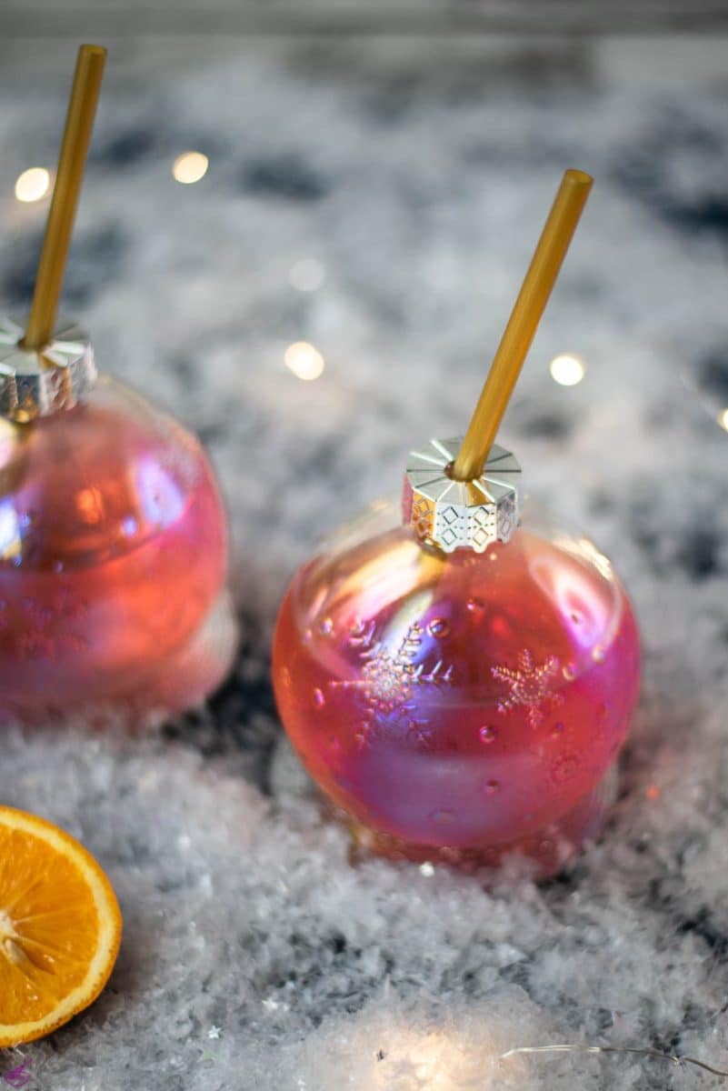 CRANBERRY GIN AND TONIC