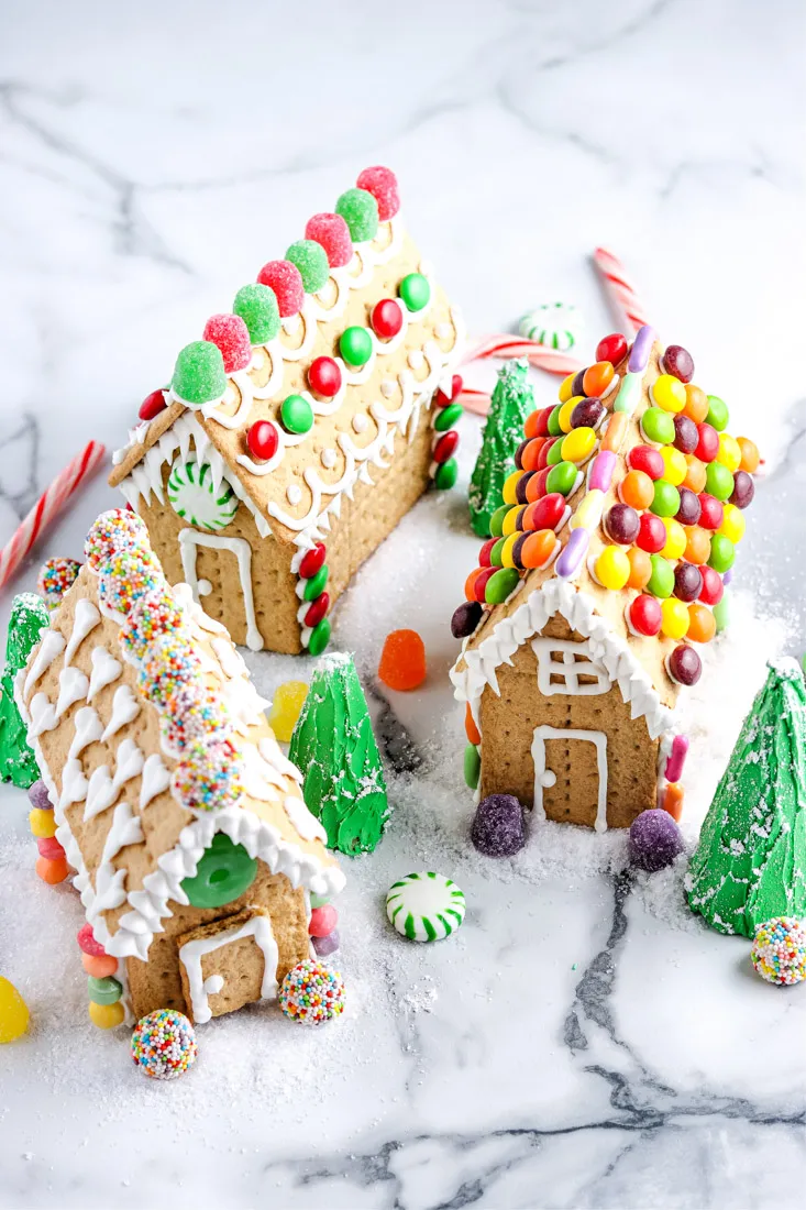 Graham Cracker Gingerbread Houses