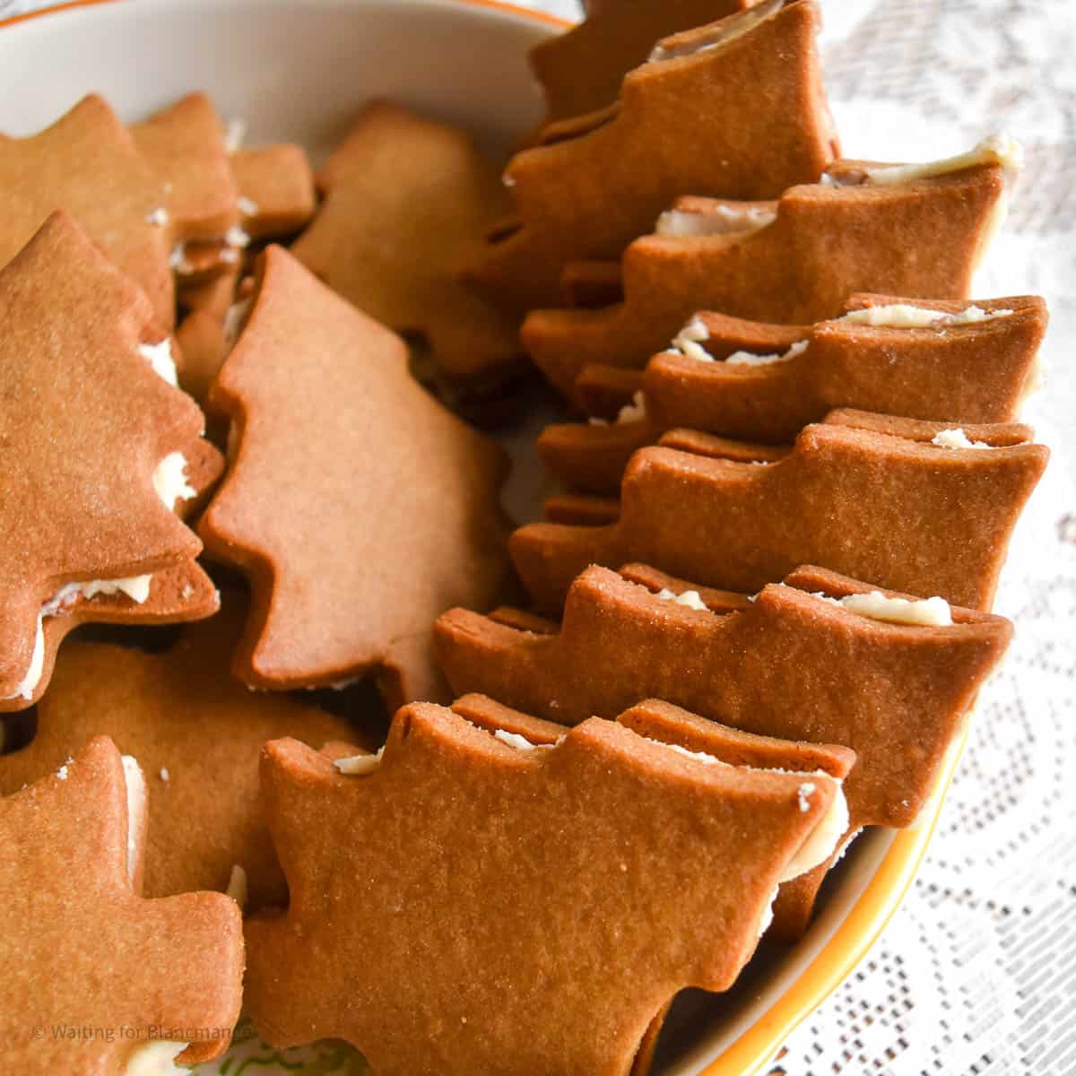 My Best Boozy Gingerbread Sandwich Cookies
