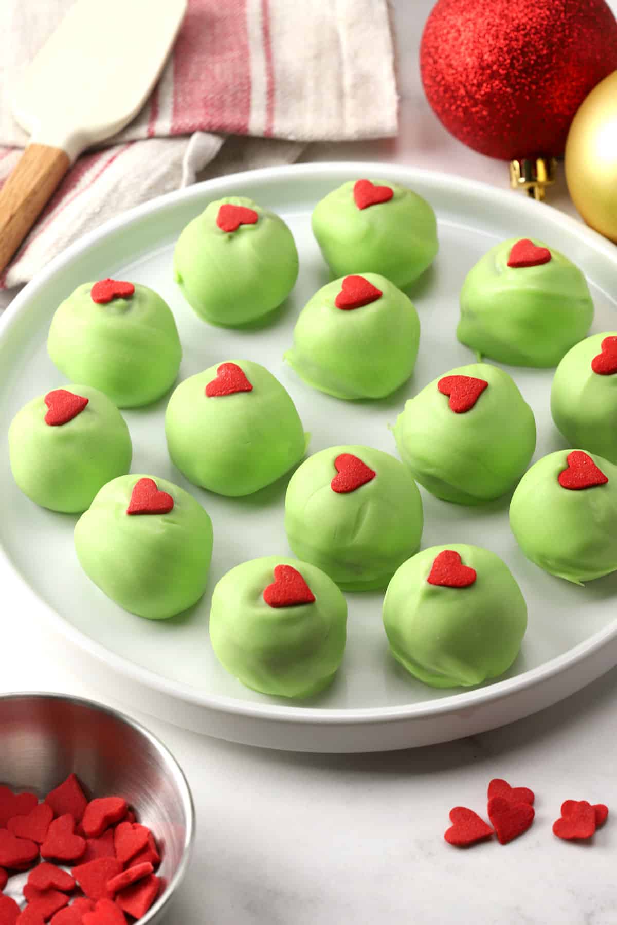 Grinch Oreo Balls