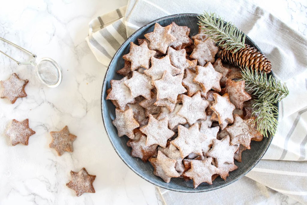 Almond and Cinnamon Christmas Stars