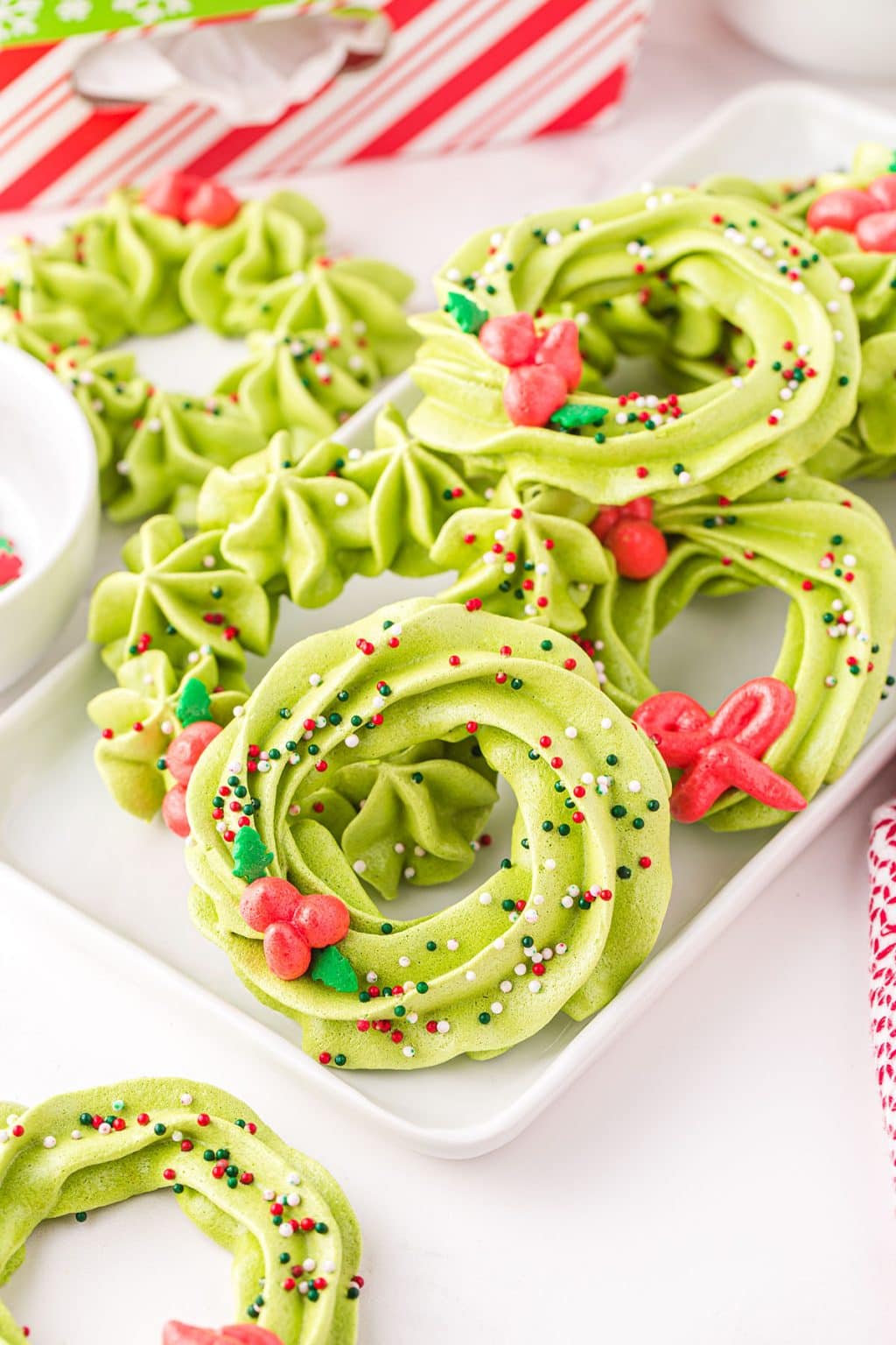 Meringue Wreath Cookies