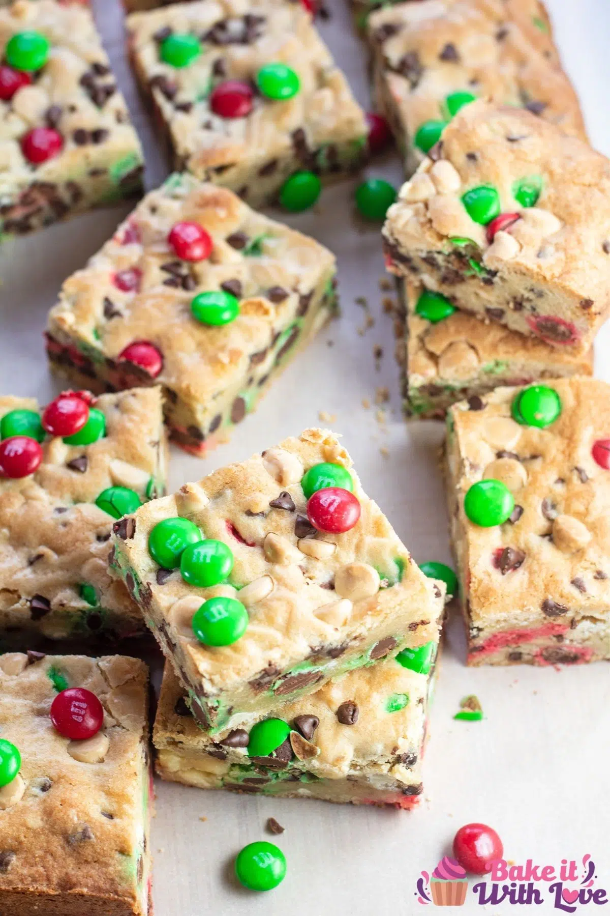 Christmas M&M Cookie Bars