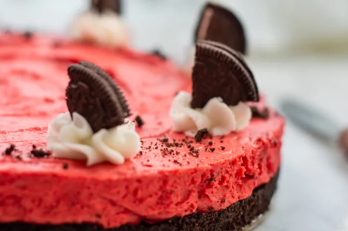 Red Velvet Oreo Cheesecake