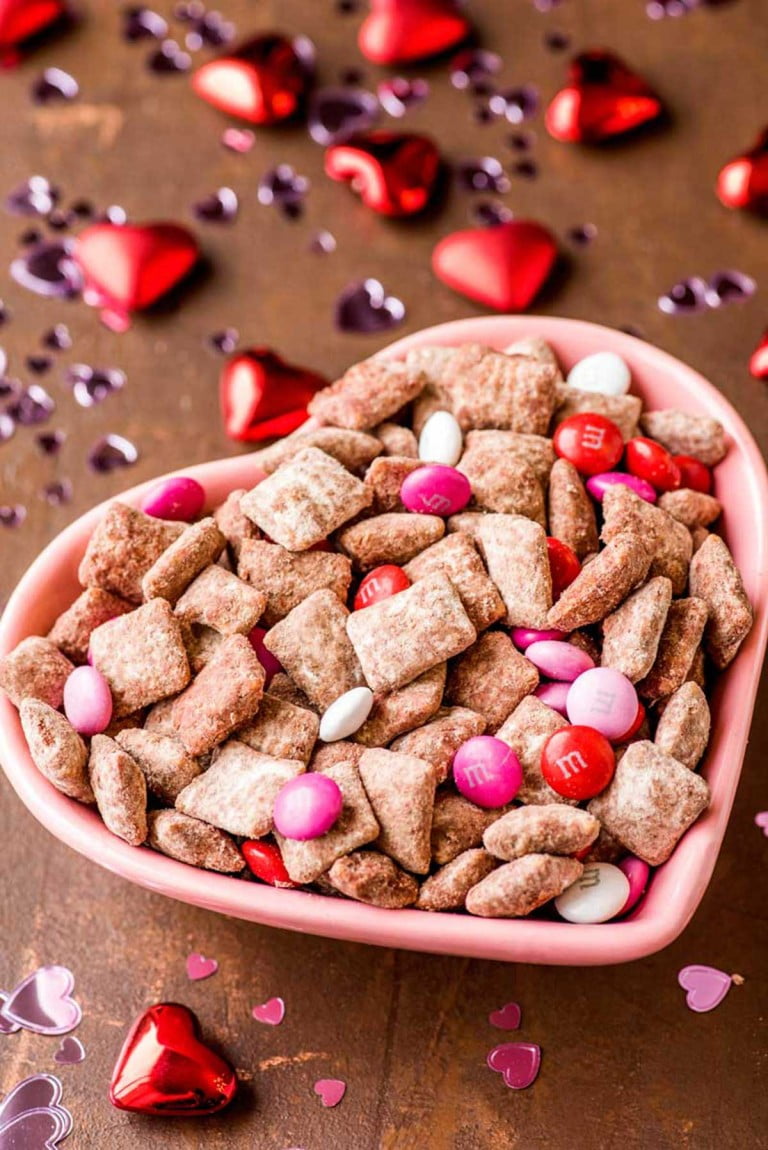 Red Velvet Puppy Chow
