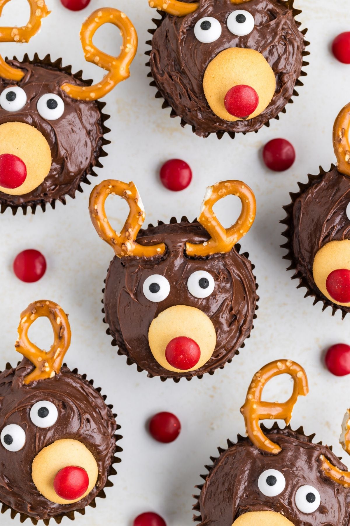 Easy Reindeer Cupcakes