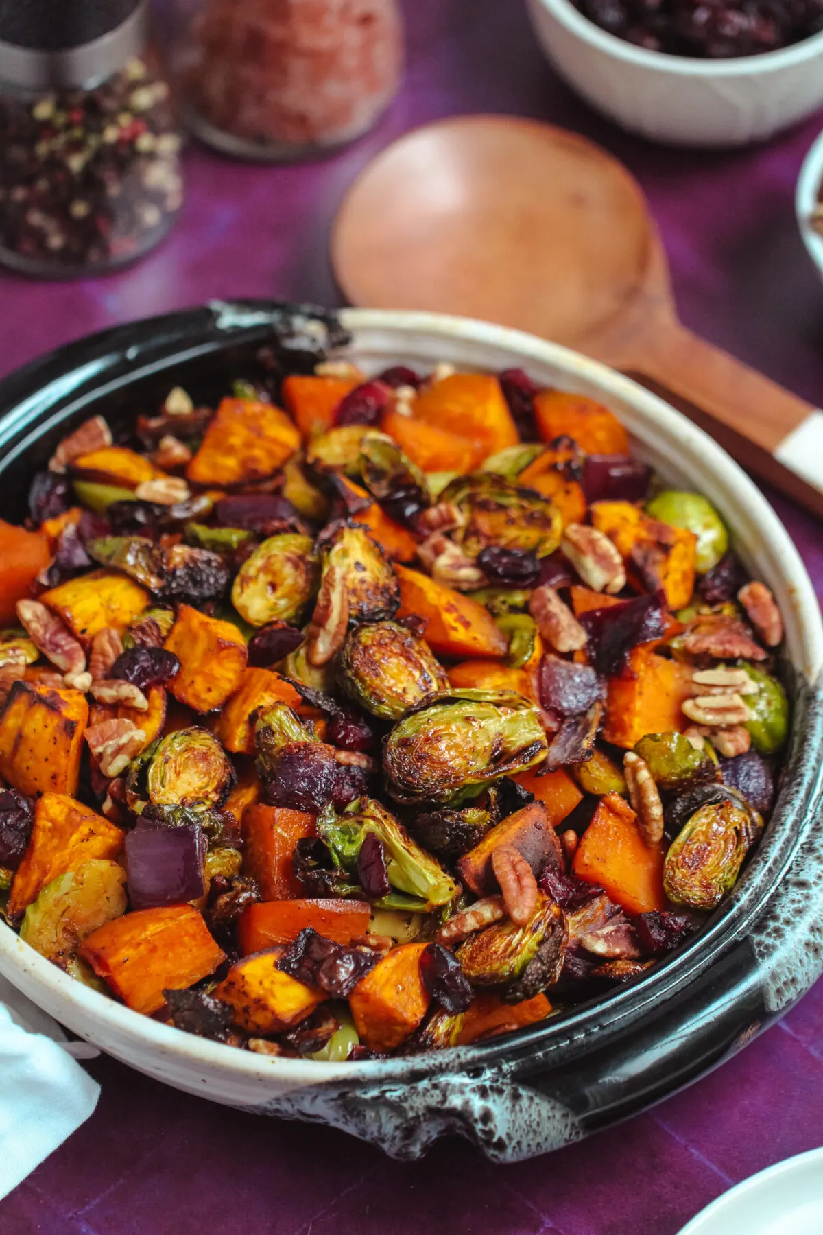 ROASTED BRUSSELS SPROUTS AND SWEET POTATOES