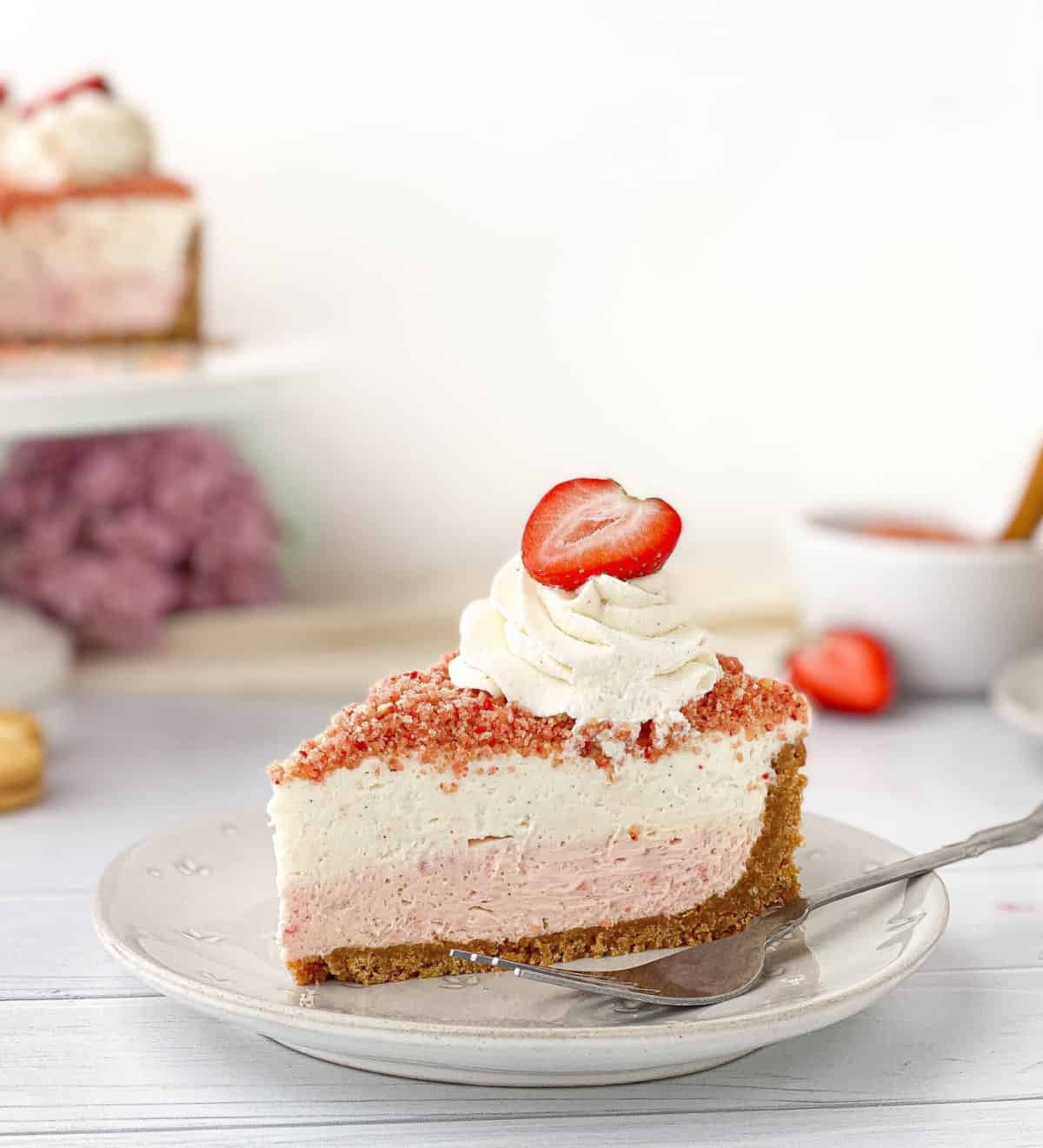 Strawberry Crunch Cheesecake