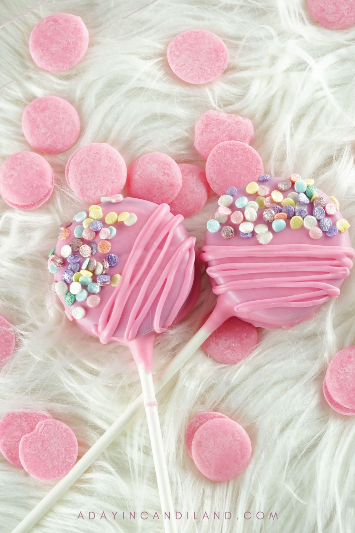 Valentine’s Day Oreo Pops